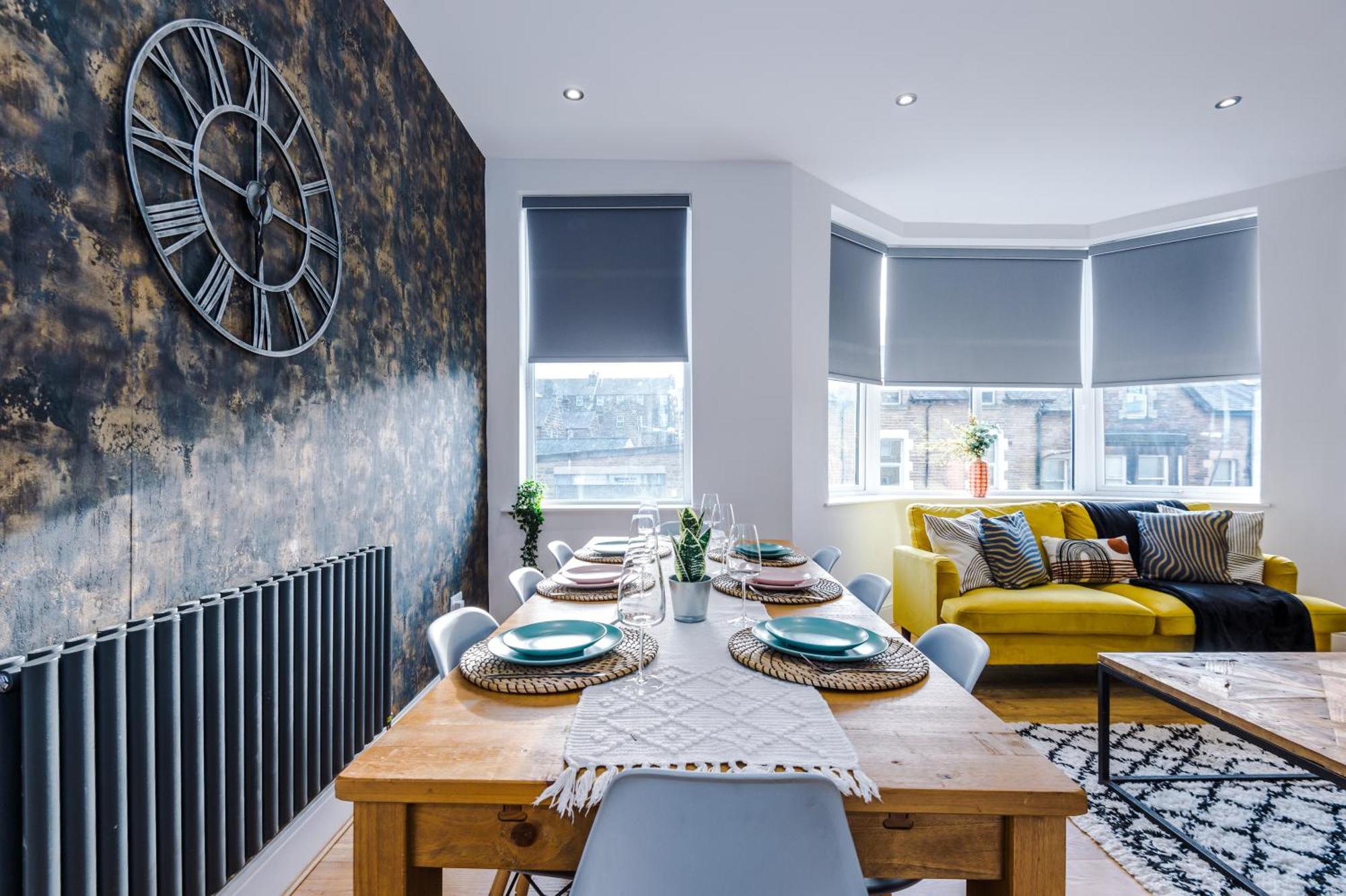 Boutique Flat 2 In Harrogate - Sleeps 8 *