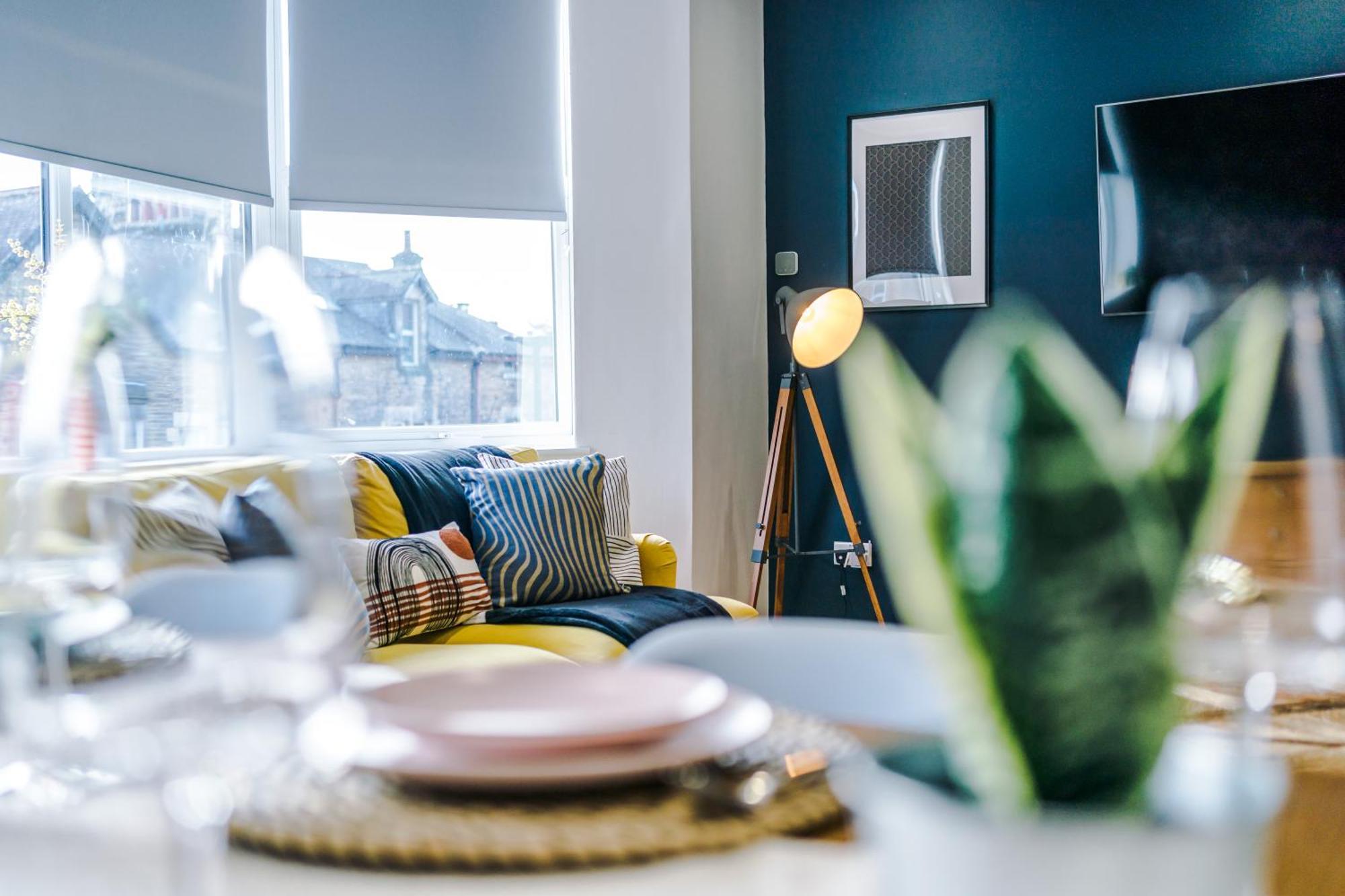 Boutique Flat 2 In Harrogate - Sleeps 8 * Harrogate